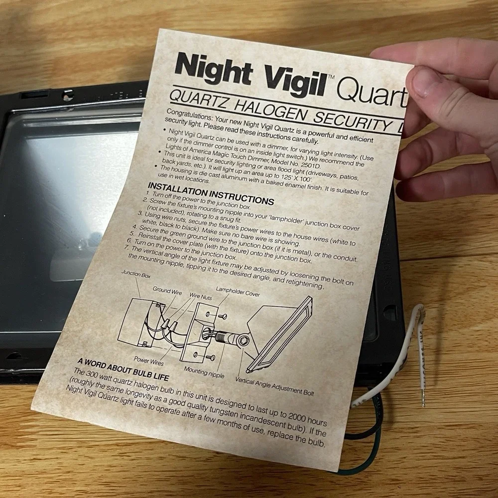Vintage 1980s Night Vigil Quartz Halogen Security Outdoor Light Fixture Made USA